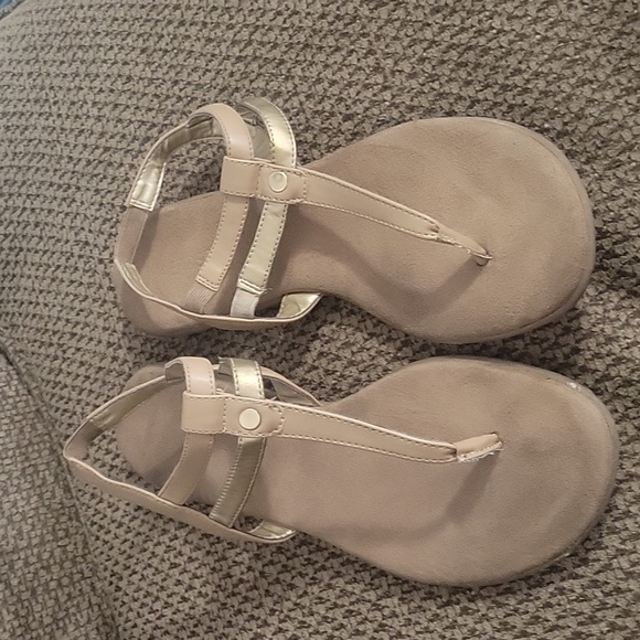 Aerosols Sandals - Picture 1 of 3
